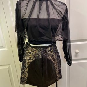Snake skin edgy outfit